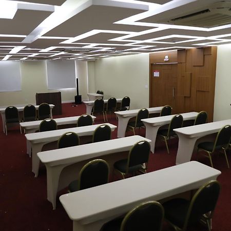 Ramada By Wyndham Manaus Torres Center Hotel Exterior photo