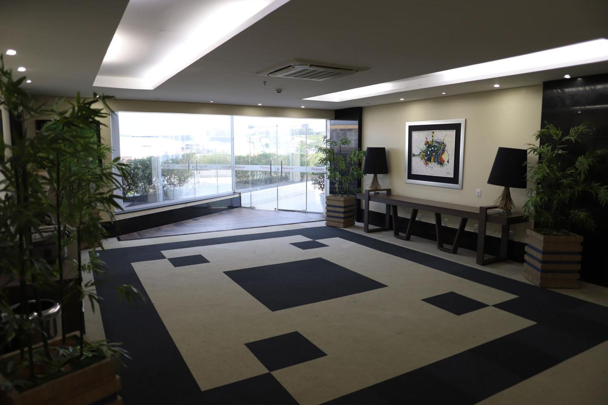 Ramada By Wyndham Manaus Torres Center Hotel Exterior photo